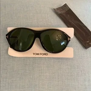 Brand New Tom Ford “Tyler” women’s sunglasses Tom Ford | Accessories | Brand New Tom Ford Tyler Womens  main image 2